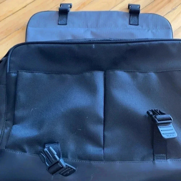 Tumi briefcase /  travel bag - Picture 8 of 8
